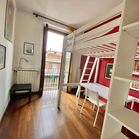 Grazioso Appartamento Nel Cuore Del Tran Tran Di Milano, Perfetto Per Amici E Famiglie, Vicino A Metropolitana Exterior photo