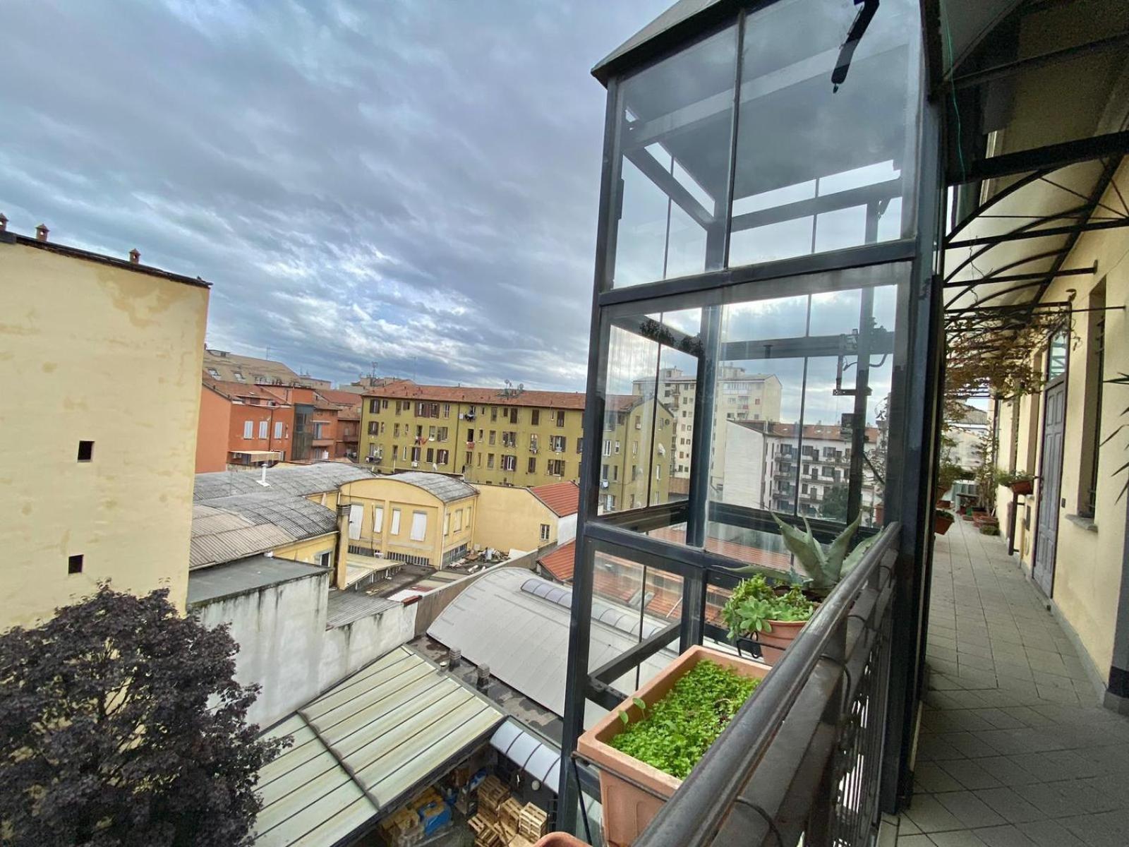 Grazioso Appartamento Nel Cuore Del Tran Tran Di Milano, Perfetto Per Amici E Famiglie, Vicino A Metropolitana Exterior photo
